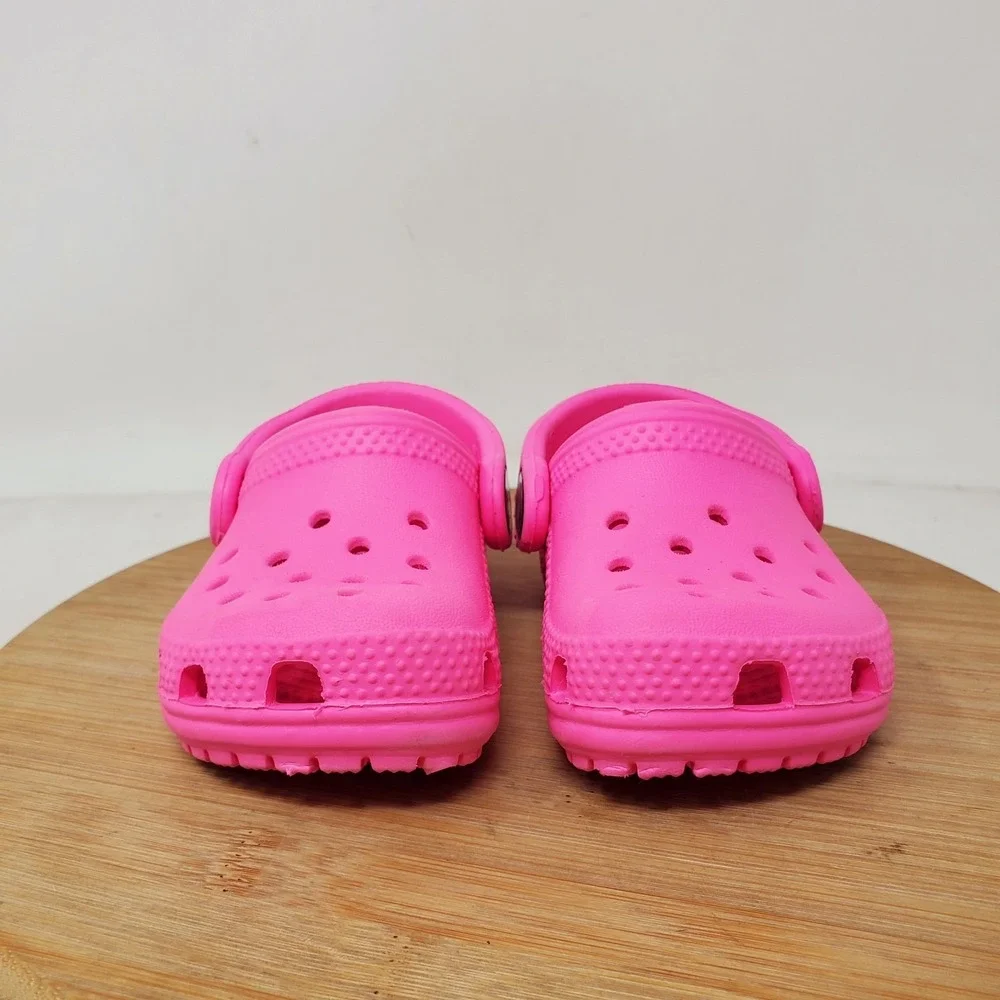 CROCS Classic Sandals Kids 4 Pink Clog Girls‎ Boys Play Water Shoes
